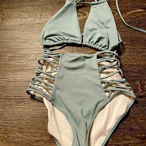 High waisted swim suit